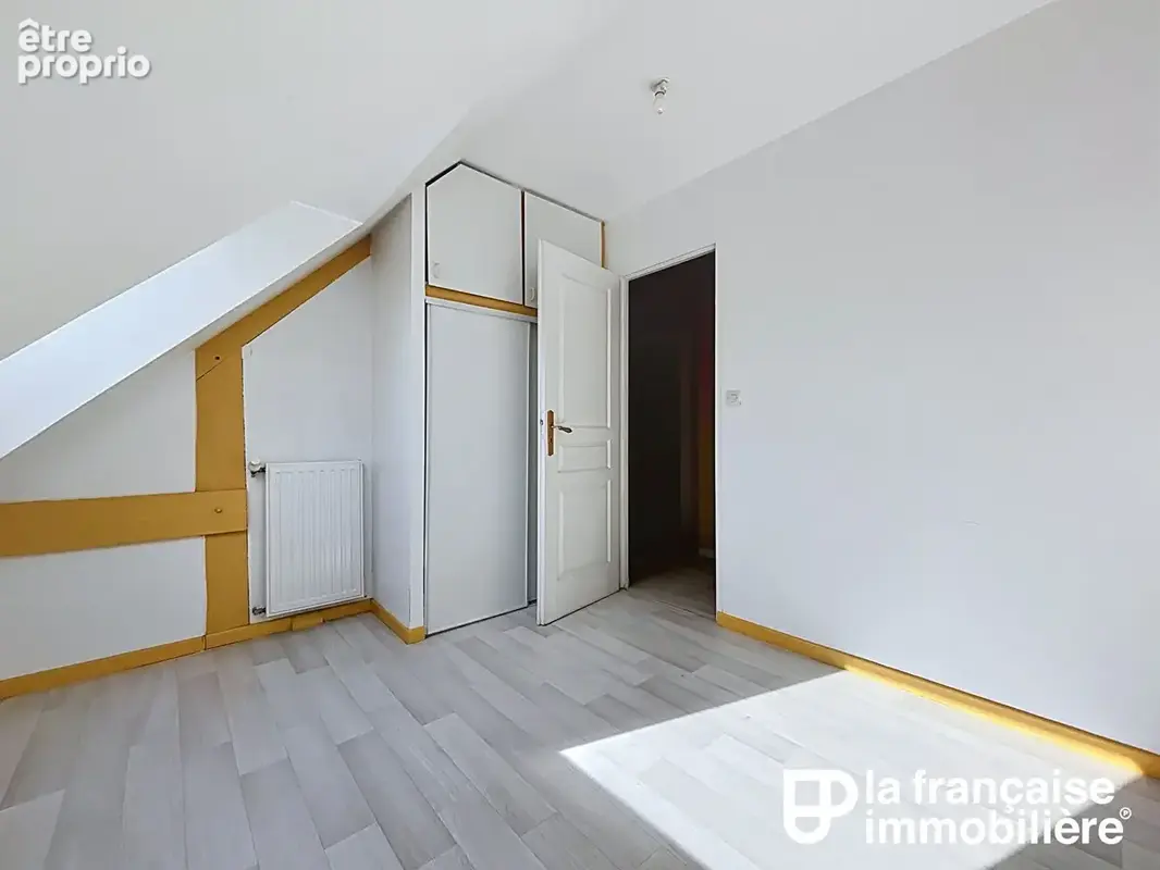 A VENDRE - CHAVAGNE - Maison indépendante 7 pièces - garage double - photo 10