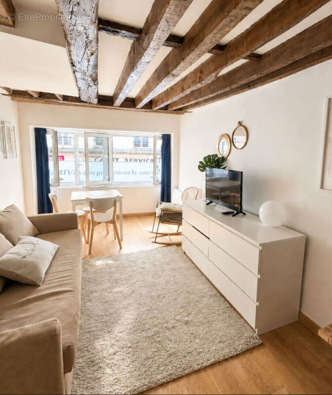 Appartement à PARIS-9E