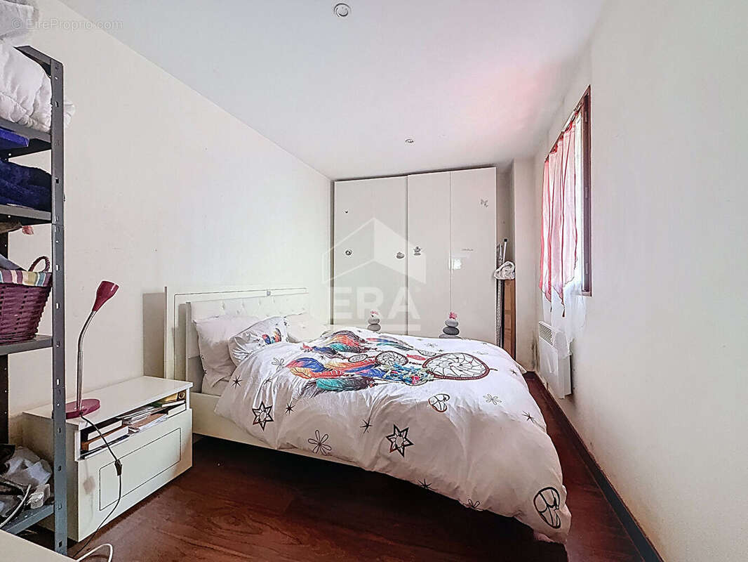 Appartement à MORIGNY-CHAMPIGNY