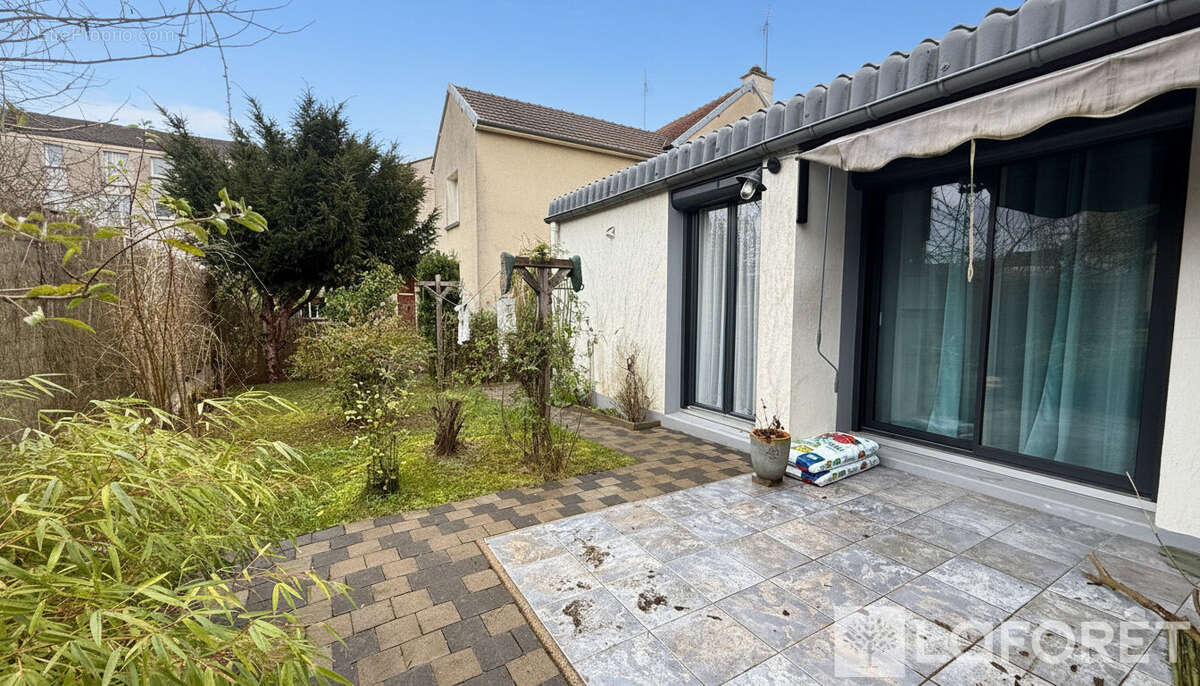 Maison à ROMILLY-SUR-SEINE