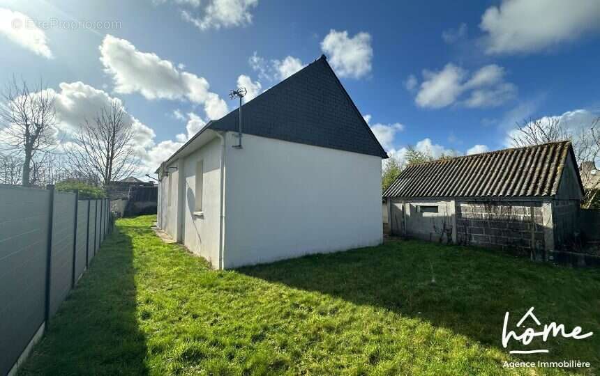 Maison à SAINT-THONAN