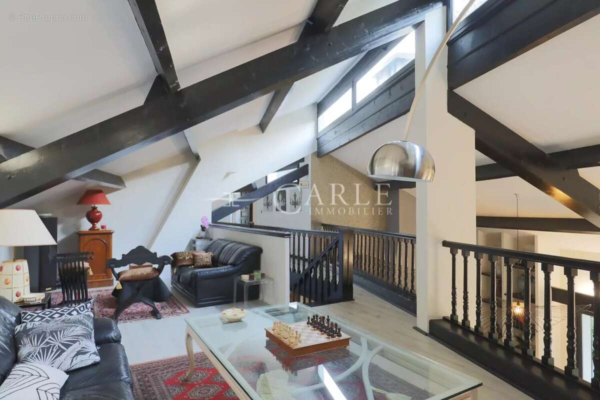 Maison à DECINES-CHARPIEU