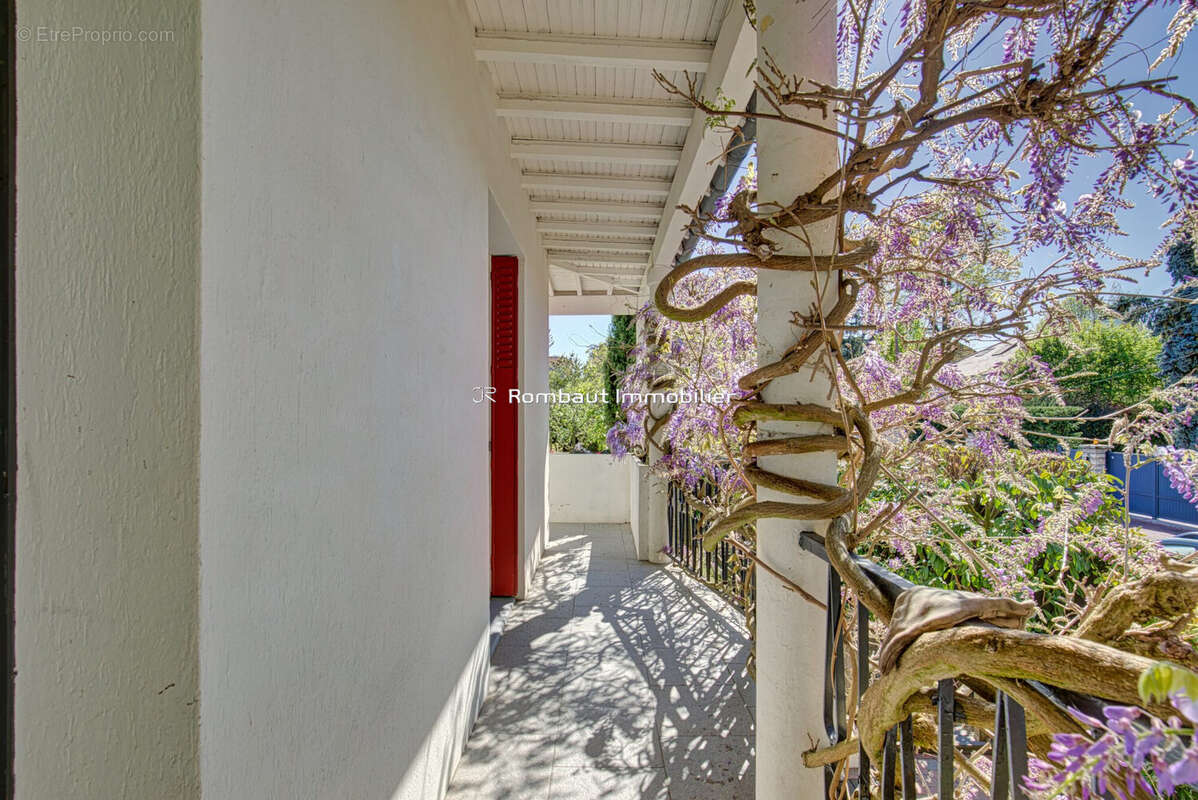 Maison à LA CELLE-SAINT-CLOUD