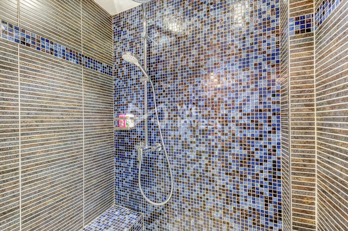 Maison à VAIRES-SUR-MARNE