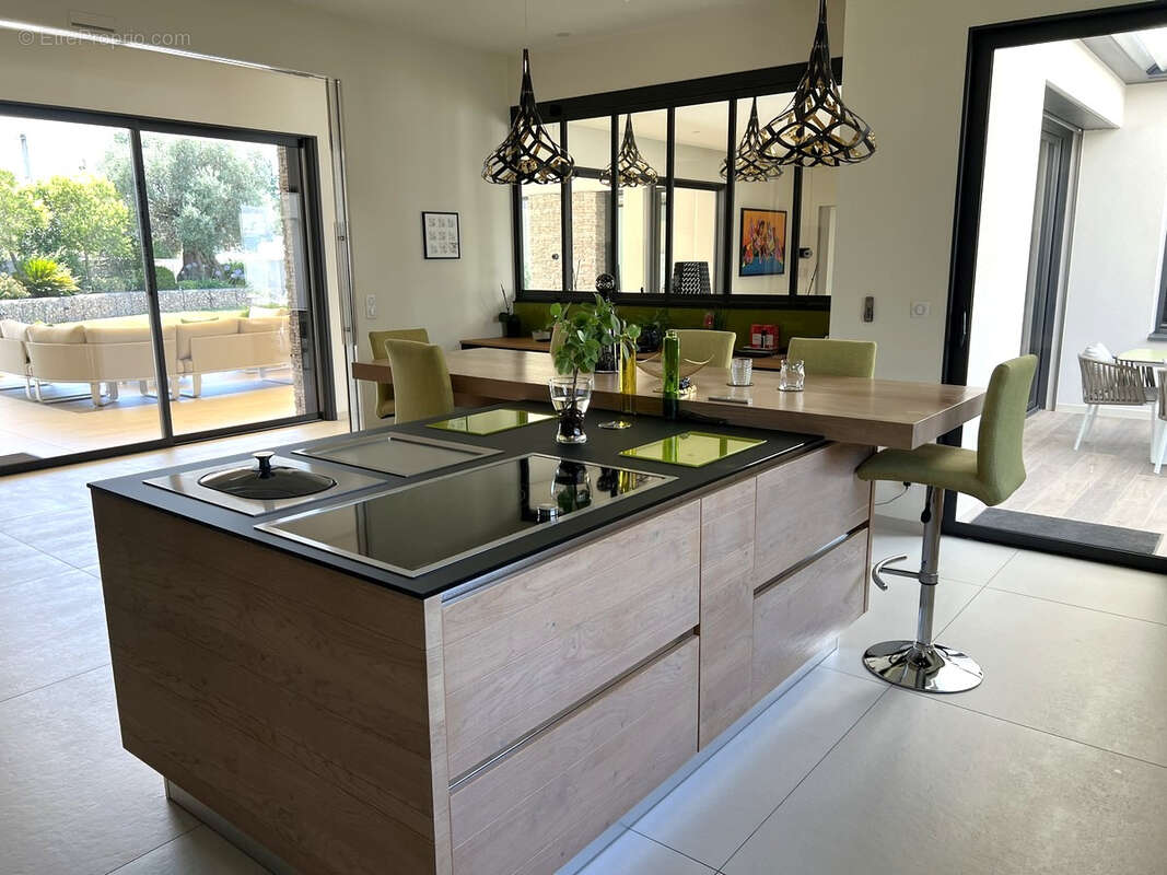 Maison Villeneuve Les Avignon 7 pièce(s) 278 m2 - photo 6