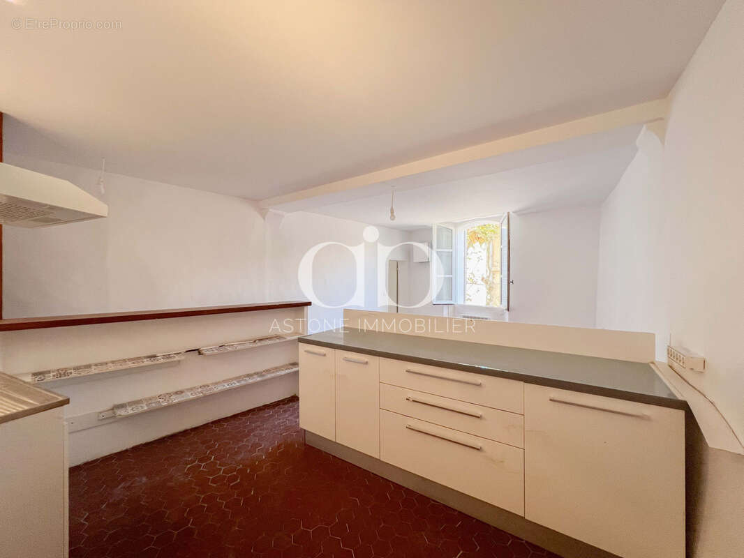 Appartement à LA CADIERE-D'AZUR