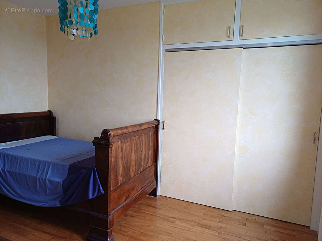 Maison à LACAPELLE-MARIVAL