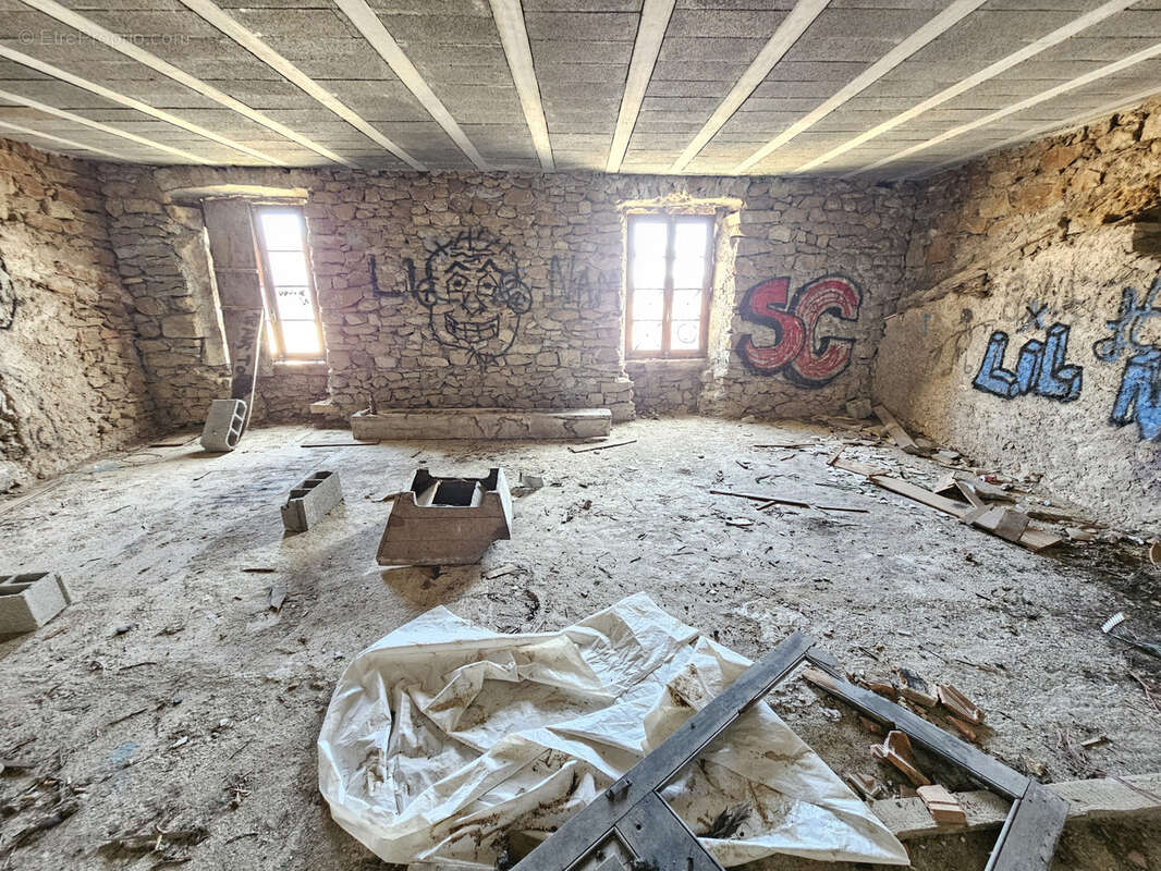 Appartement à VINEZAC