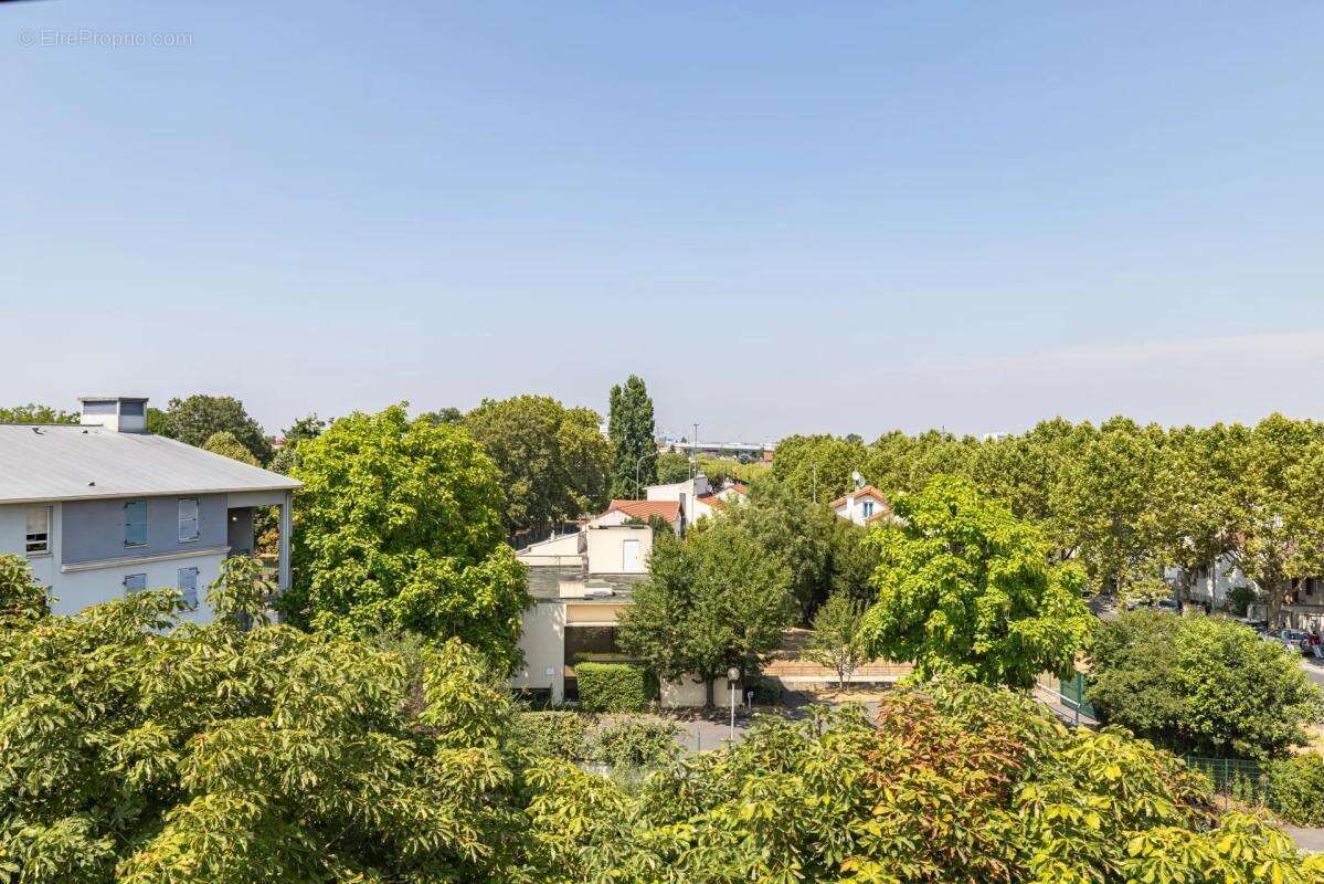 Appartement T3 Duplex 64 m² au sol à Noisy-le-Sec - photo 12