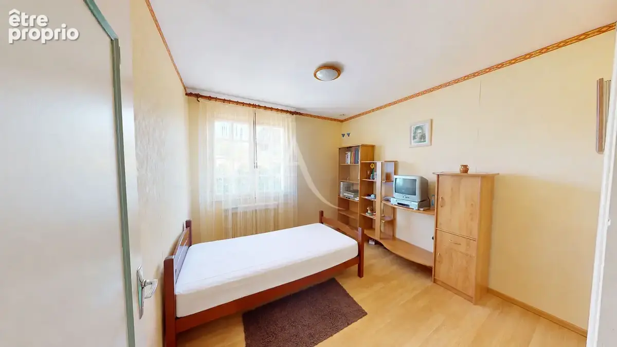 Maison parfaitement entretenue, première main, beau terrain de 1062 m² - photo 5