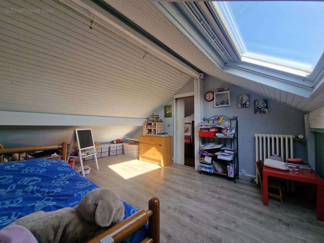 Maison à VAIRES-SUR-MARNE