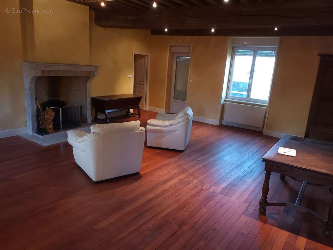 Maison à PERRECY-LES-FORGES