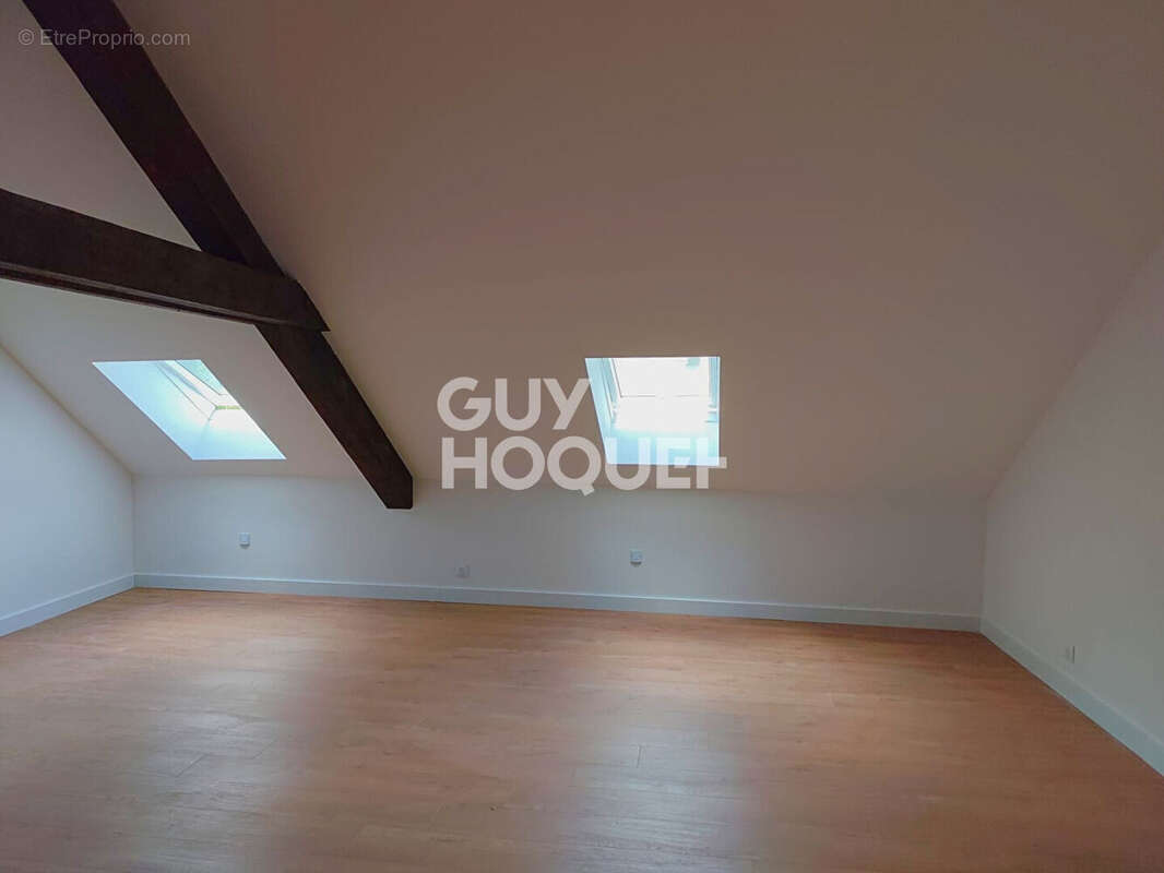 Appartement à BYANS-SUR-DOUBS