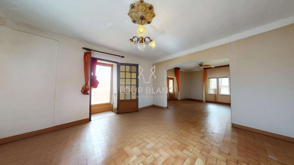 Maison à CHALONVILLARS