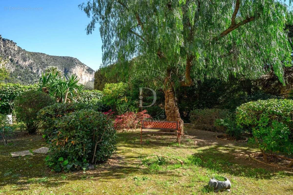 Appartement à BEAULIEU-SUR-MER