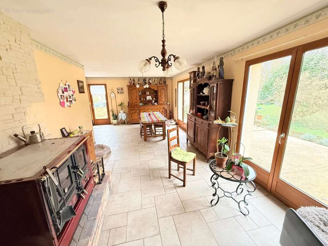 Maison à CROISY-SUR-EURE