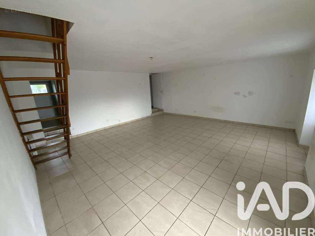 Photo 6 - Maison à COMBREE