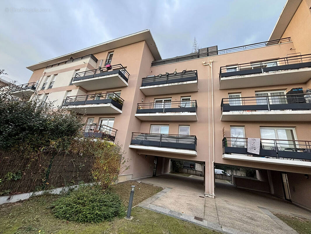 Appartement à EPINAY-SUR-SEINE