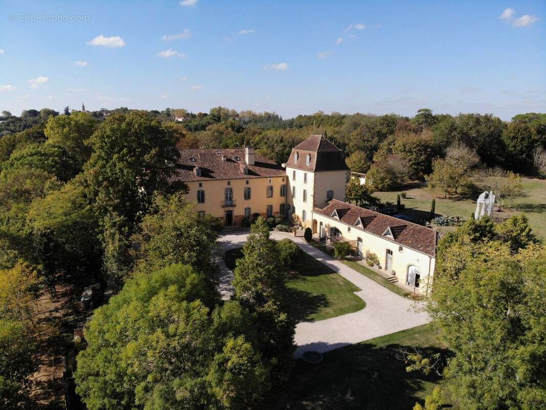 Autre à VIC-FEZENSAC