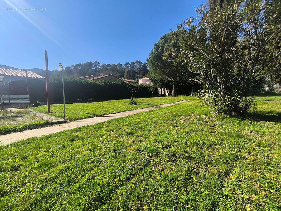 Maison à BUIS-LES-BARONNIES