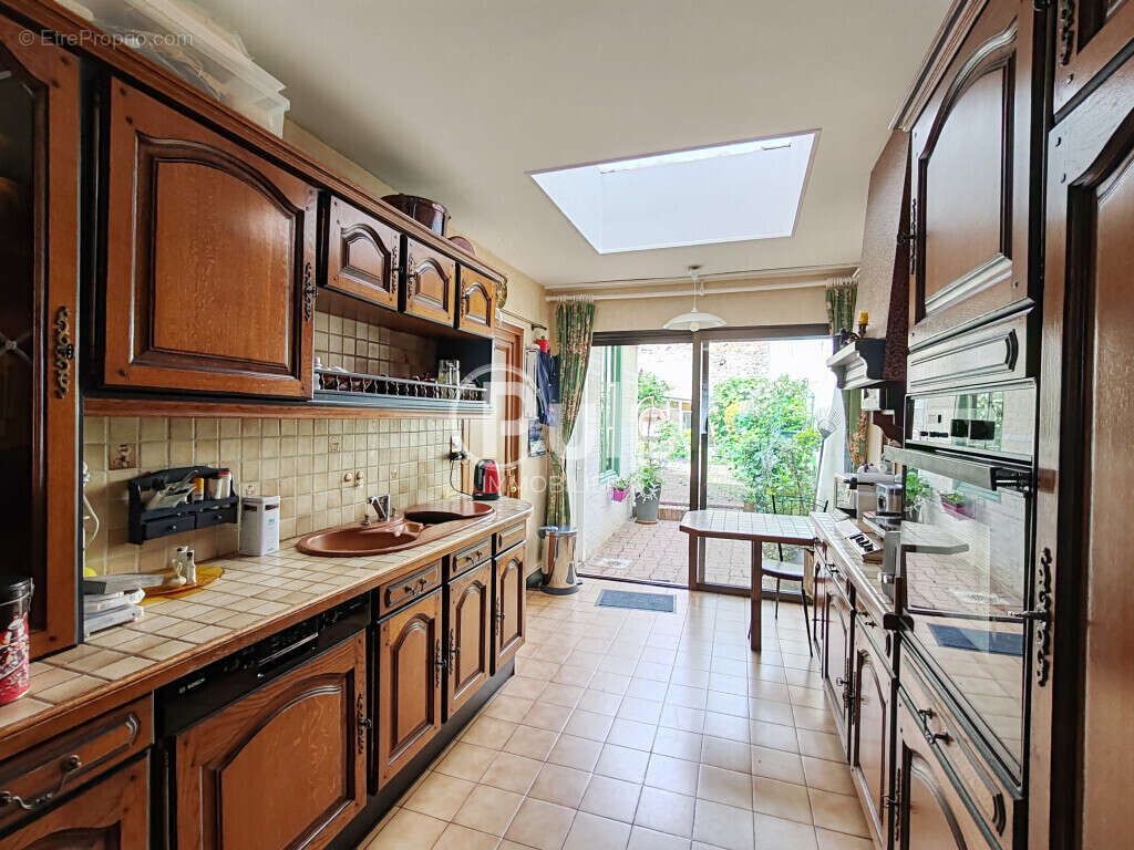 Jolie maison bourgeoise à vendre proche centre et Gare - photo 6