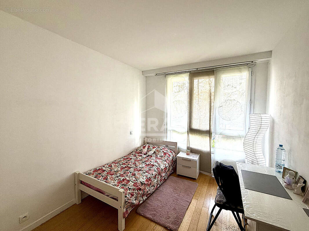 Appartement à LEVALLOIS-PERRET