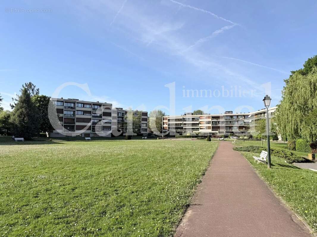 Appartement à NOISY-LE-ROI