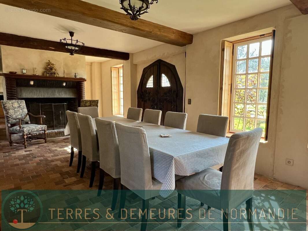 Maison à BOURG-ACHARD