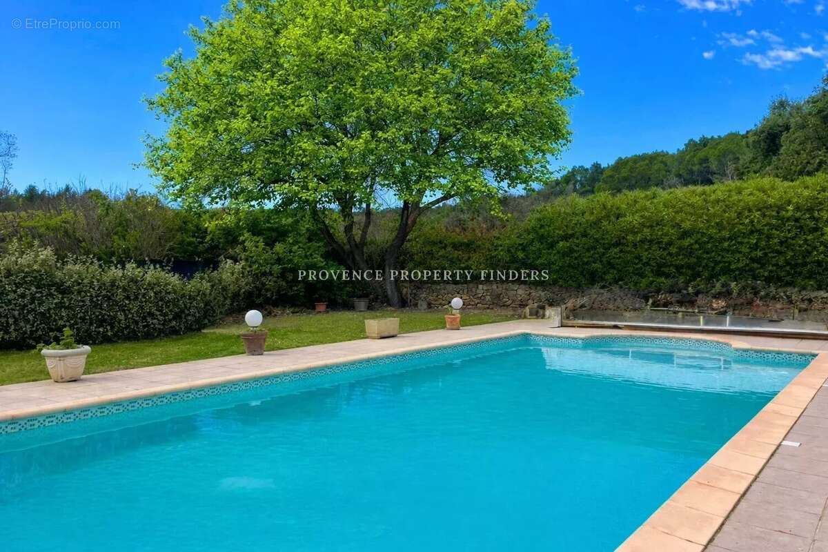 Maison à SAINT-ANTONIN-DU-VAR