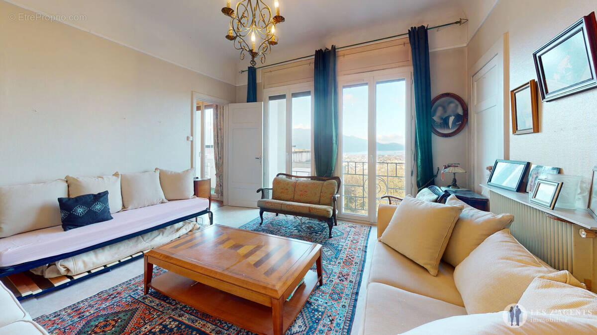 Appartement à AIX-LES-BAINS