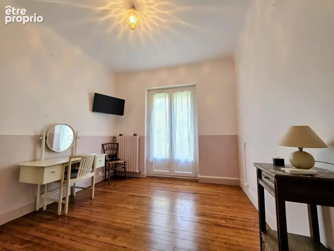 Nouveau prix   232 000 €   maison 3 chambres, jardin, grands garages & vue montagnes - photo 8
