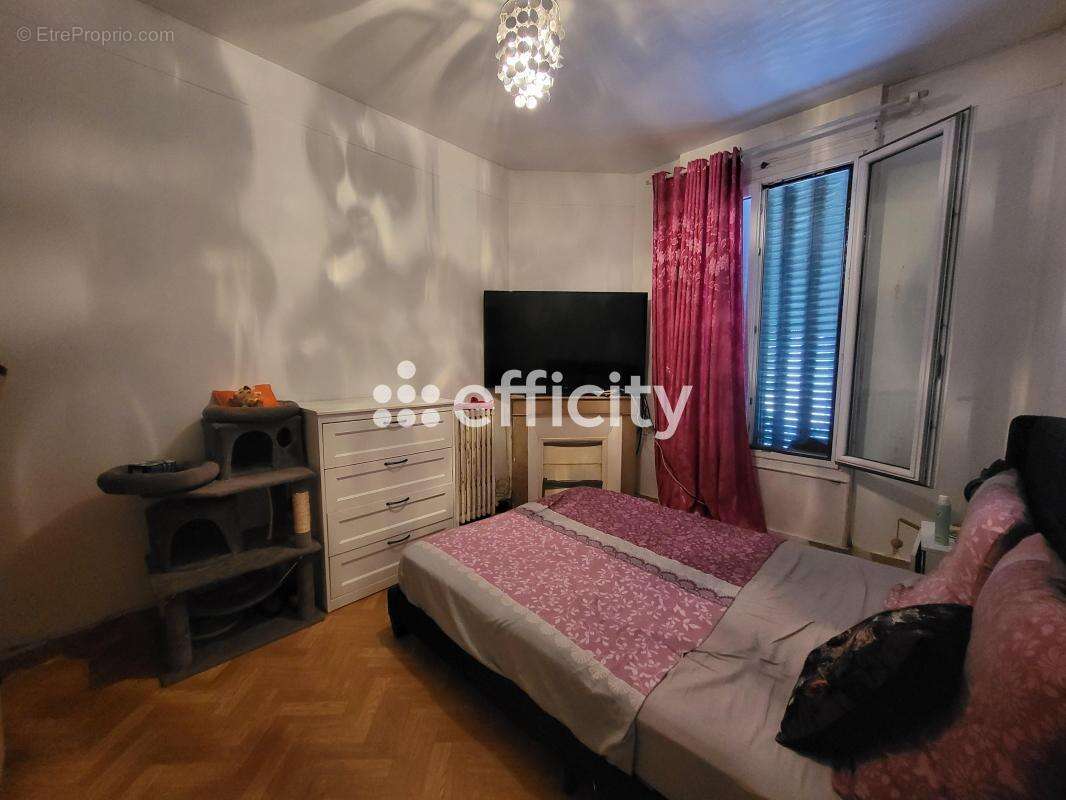 Appartement à FONTENAY-SOUS-BOIS