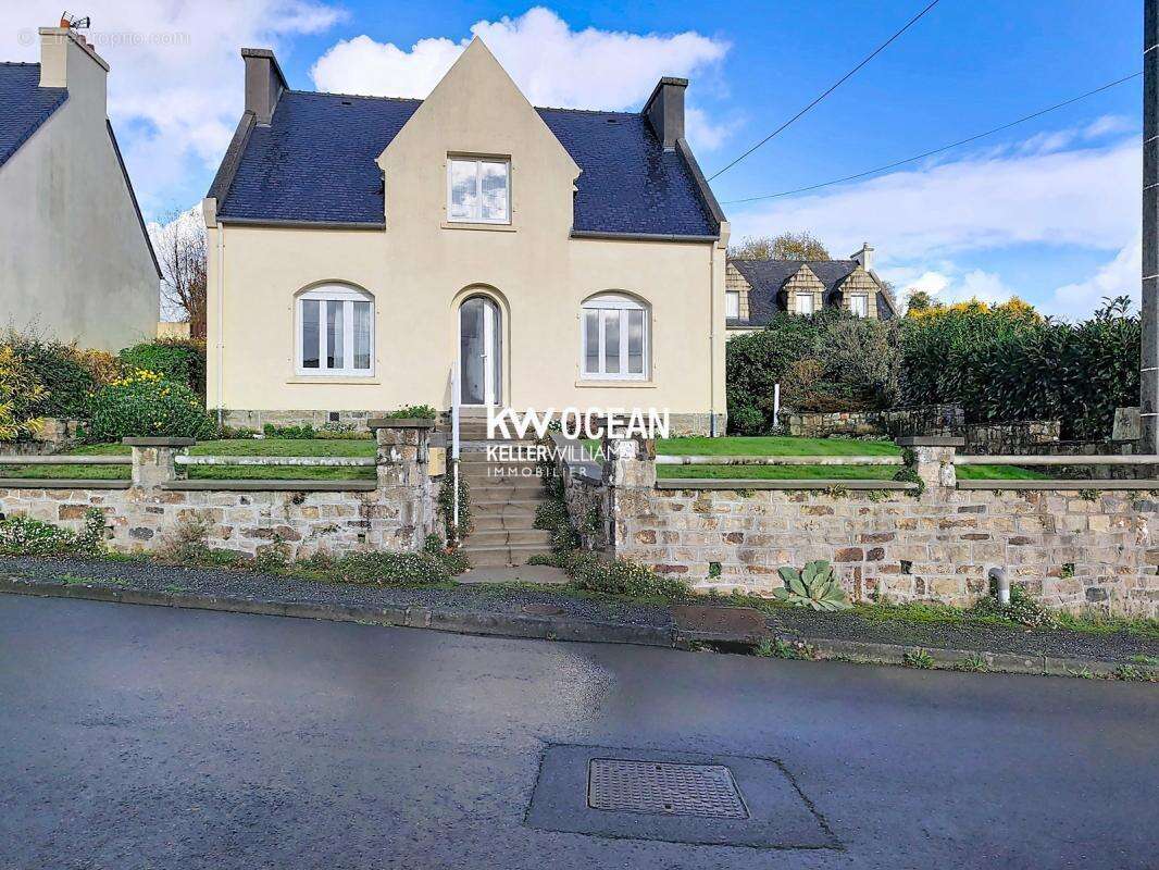 Maison à LANDIVISIAU