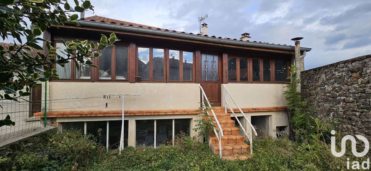 Photo 2 - Maison à ROZIER-COTES-D&#039;AUREC