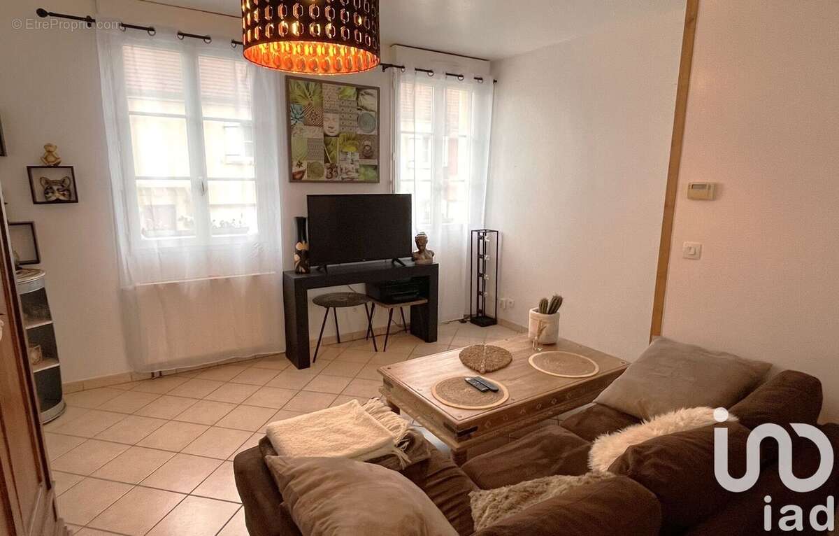 Photo 2 - Maison à MARGNY-LES-COMPIEGNE