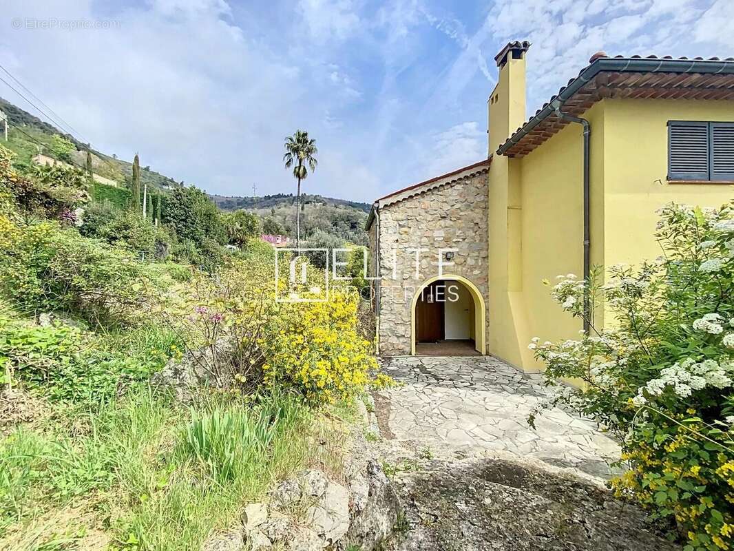 Maison à GRASSE