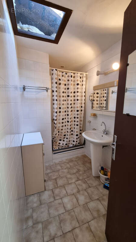 Maison à SAINT-GUILHEM-LE-DESERT