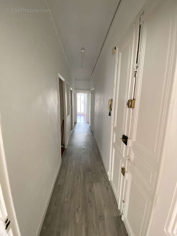 Appartement à MARSEILLE-6E
