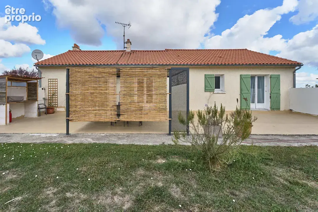 Maison avec vie de plain-pied - 4 chambres - Terrain de plus de - photo 13