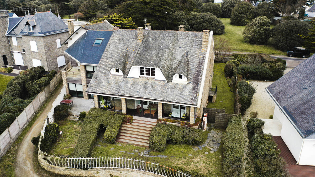 Maison à LE POULIGUEN