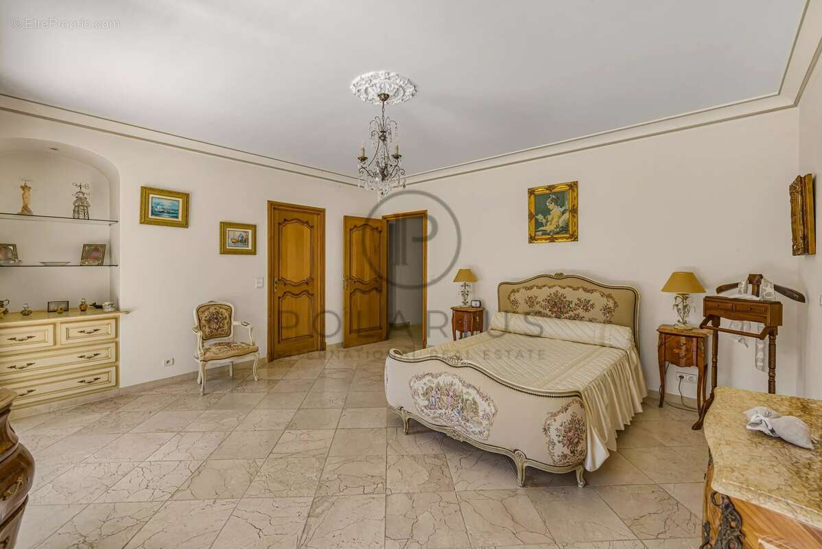 Maison à MOUGINS