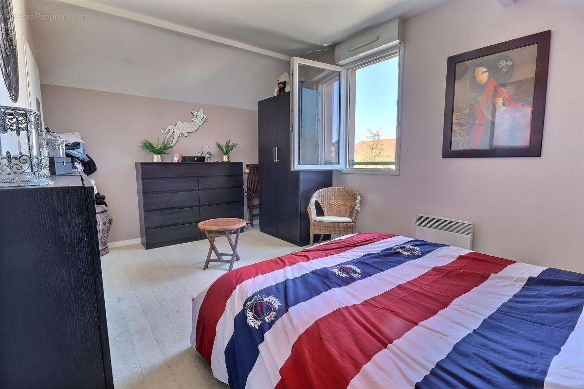 Appartement à CHESSY