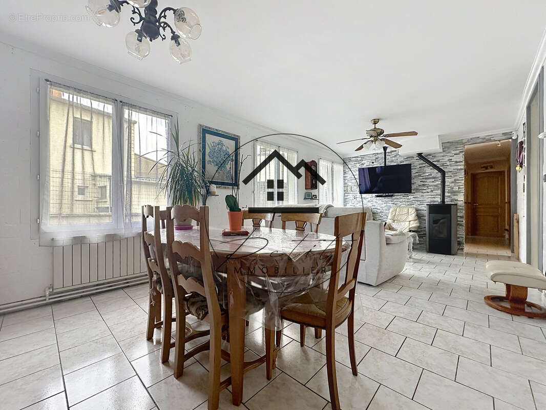 Maison à MONTATAIRE