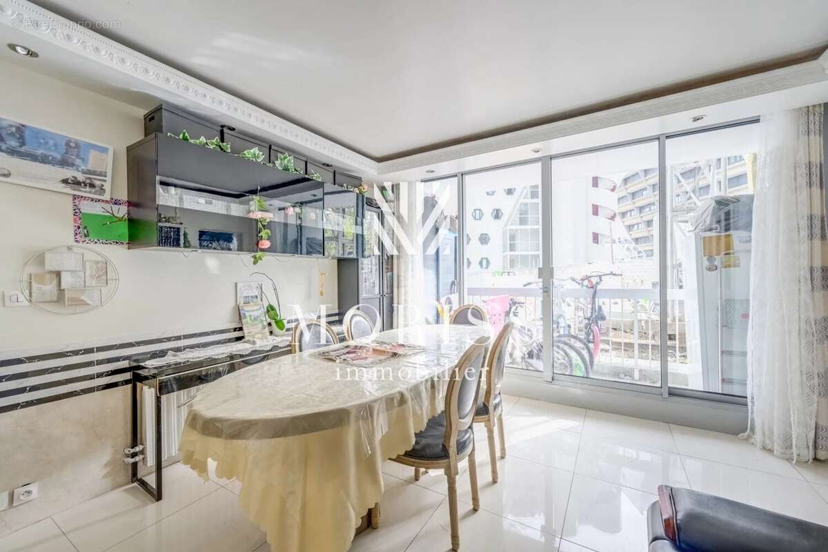 Appartement à PARIS-19E