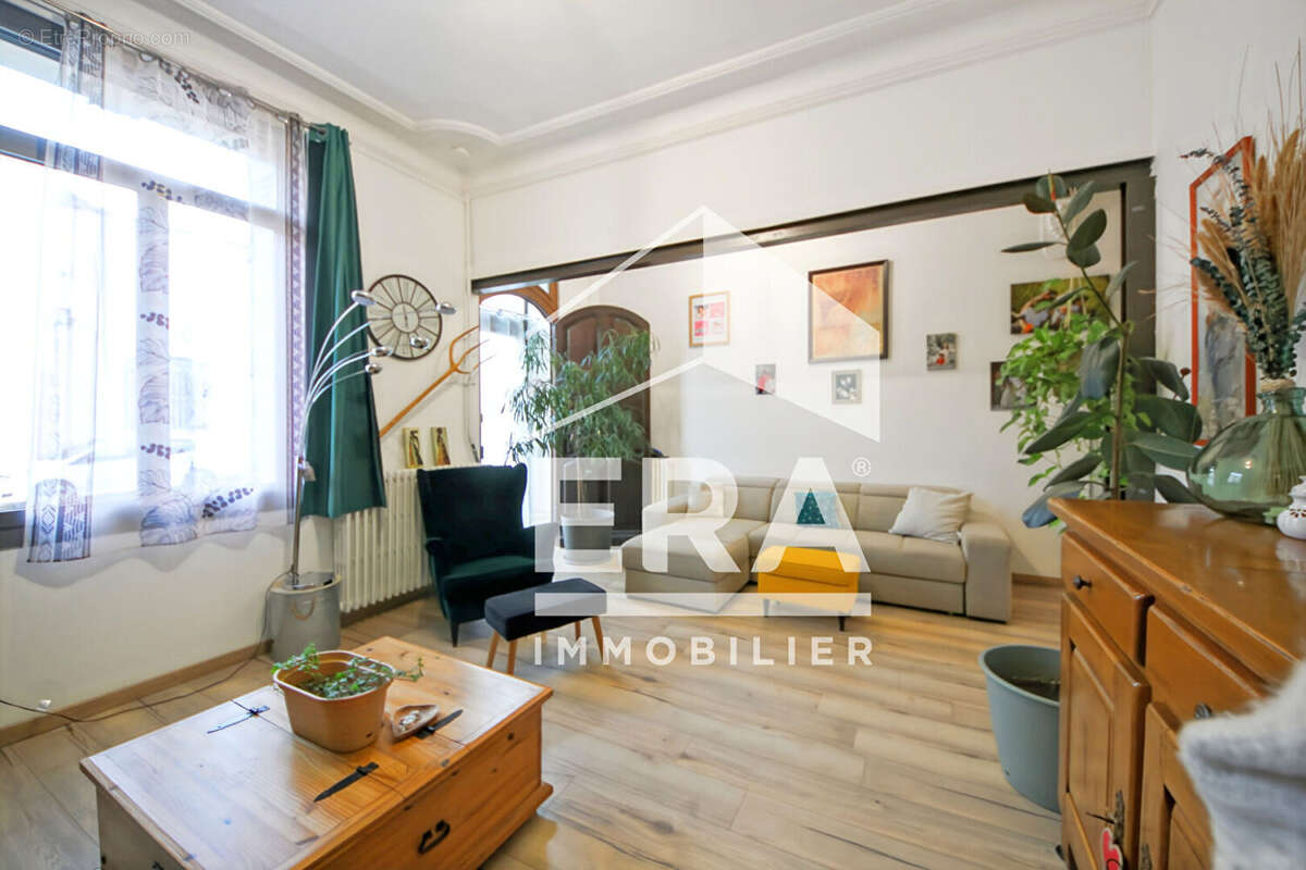 Maison à CHATEAURENARD