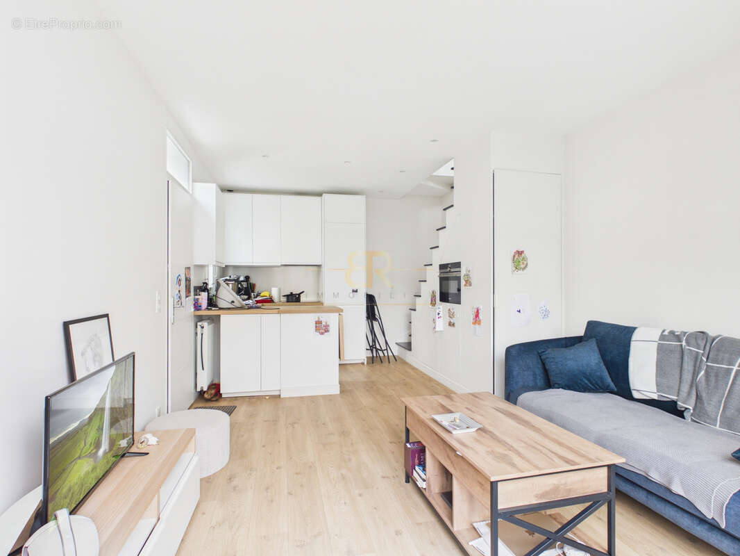 EXCLUSIVITÉ — Maison rénovée 58,89 m2 + studio indépendant, jardin et terrasse — Limite Paris / Joinville-le-P - photo 5