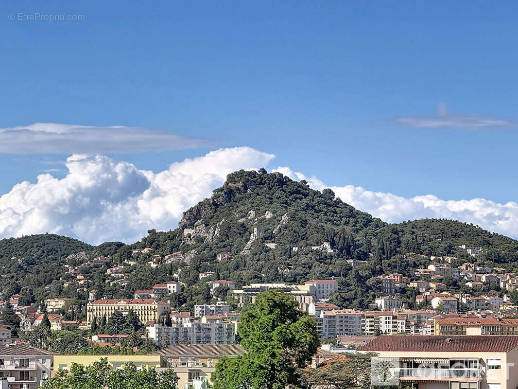 Appartement à HYERES