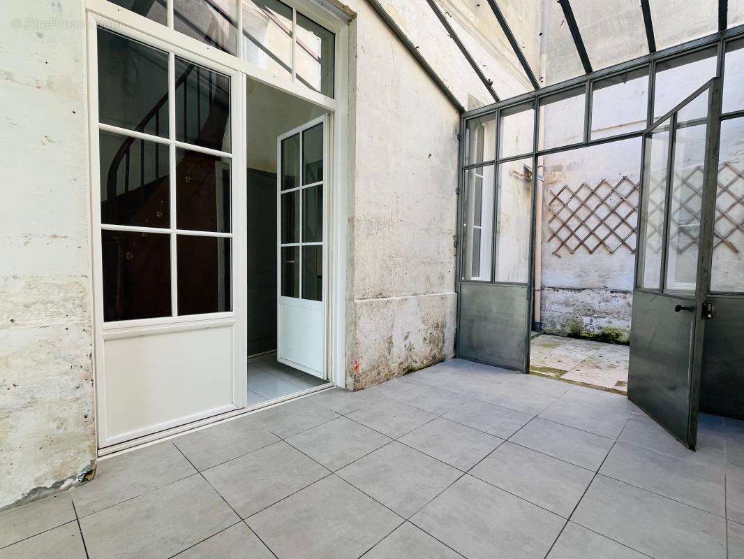Maison centre ville de Rochefort - photo 2