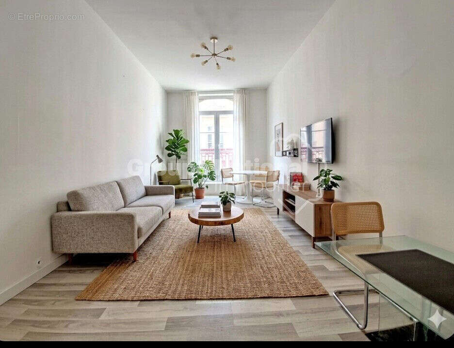 Appartement à LUNEL