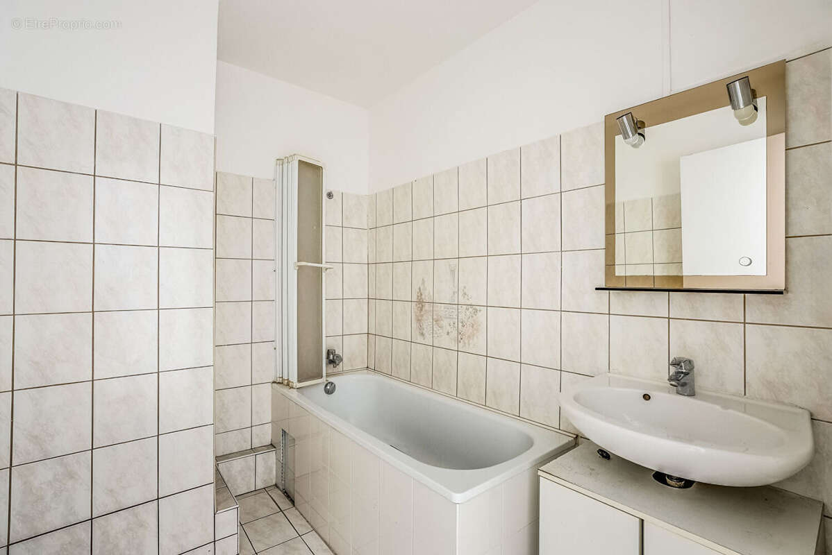 Appartement à PARIS-15E